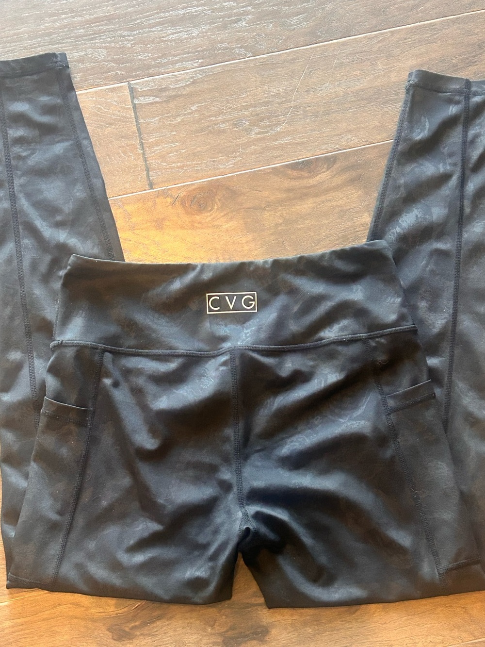 CVG Black High-Waist Leggings with Side Pockets Small